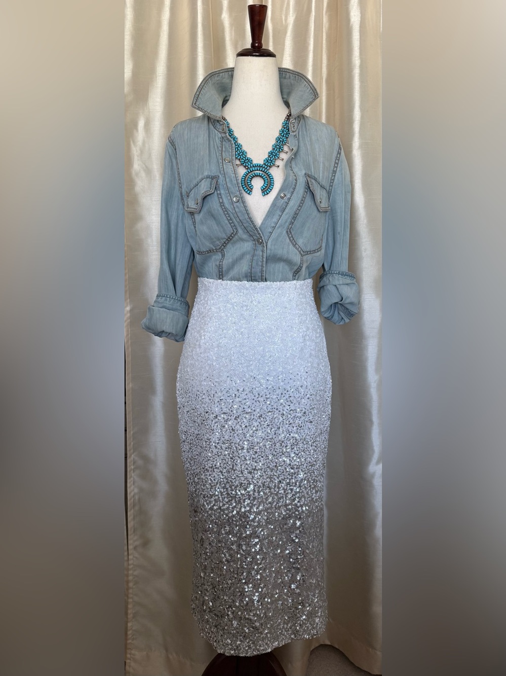 Dress the Population Stretch White to Silver Sequin Ombre Pencil Skirt EUC